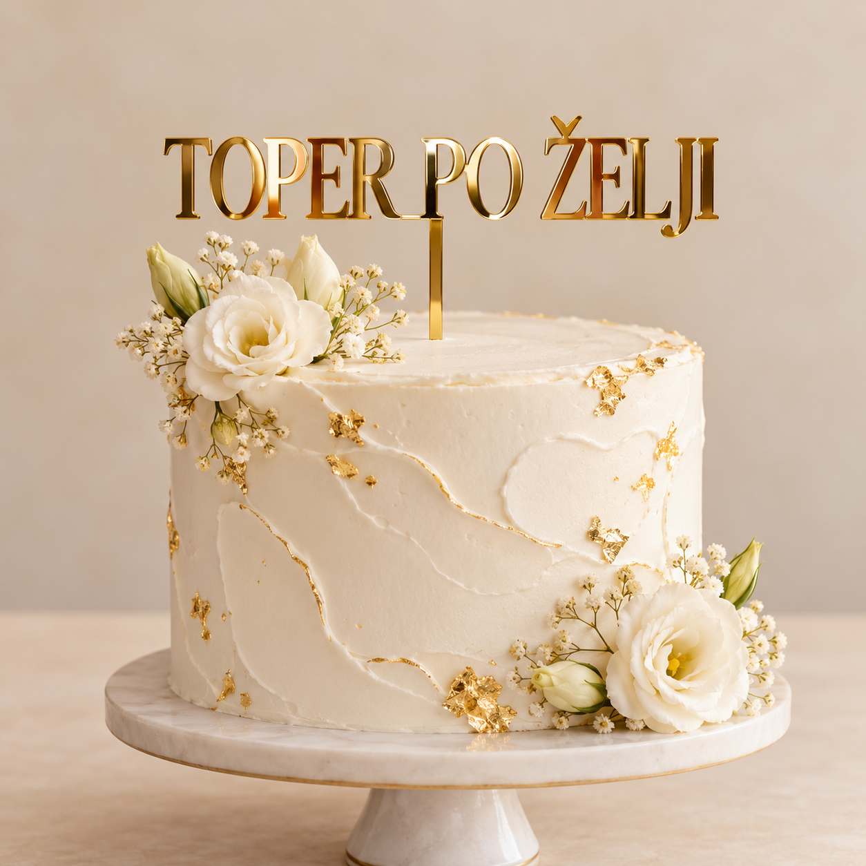 Toper po želji – torta sa zlatnim toperom Bela torta sa zlatnim toperom na kome piše Toper po želji